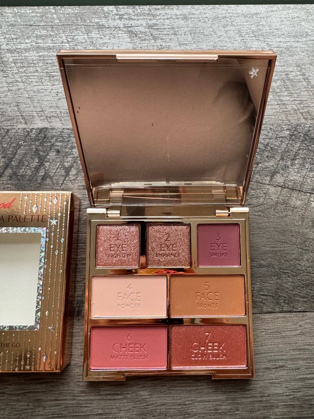 Charlotte Tilbury Hollywood Instant Look in a Palette – Dreamy, Bronzed Beauty